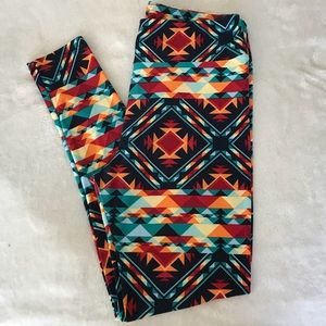 Aztec print TC LuLaRoe leggings